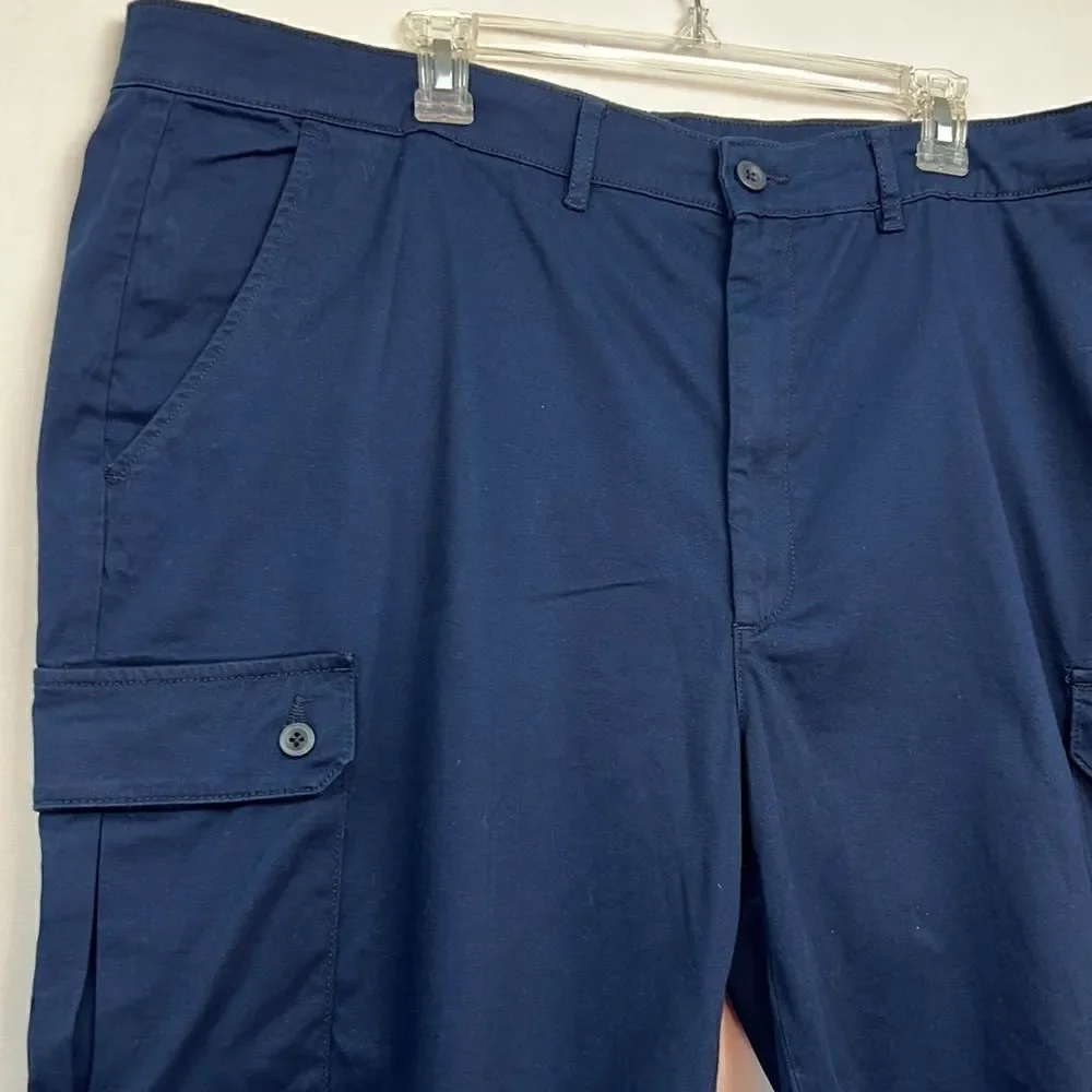 St. John’s Bay Navy Blue Cargo shorts size 44 NWT